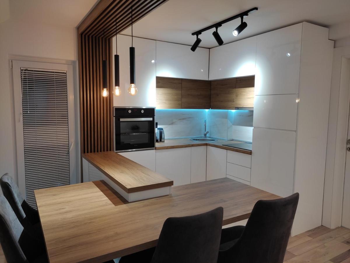 Apartamento Sky Luxury Arandjelovac Exterior foto